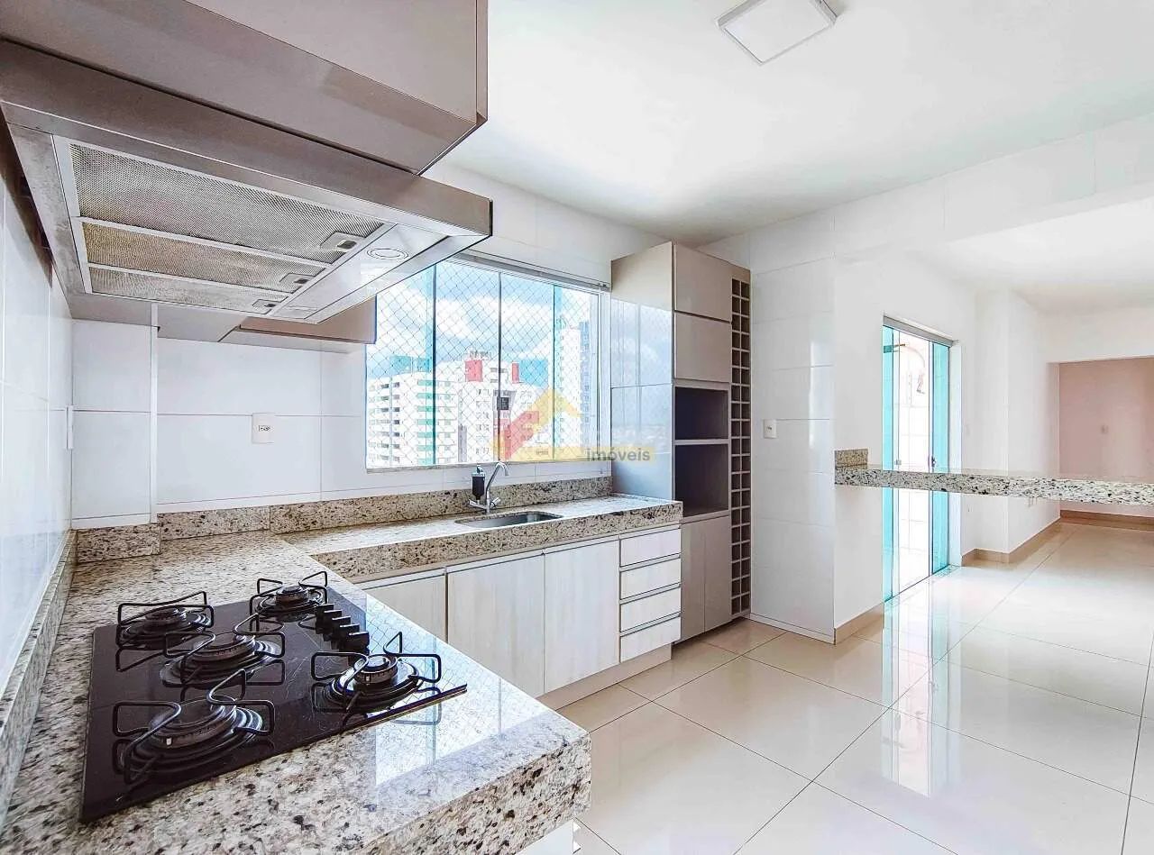 Apartamento para aluguel, 3 quartos, 1 suíte, 2 vagas, Centro - Divinópolis/MG