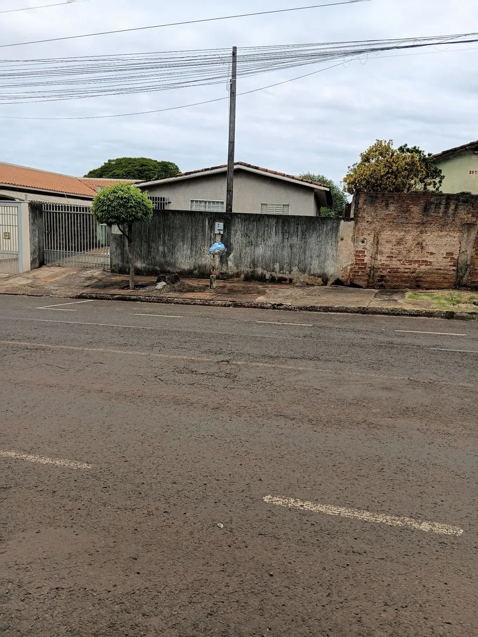 Casa 100m,terreno 384 m,. Sarandi Paraná 