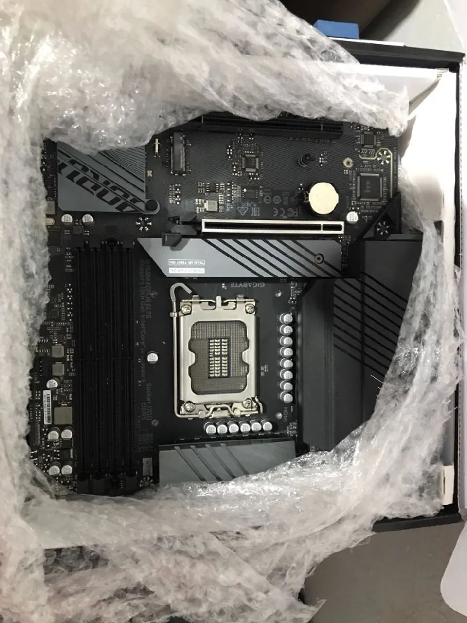 Placa mãe B760m Aorus Elite DDR5 - Foto 3