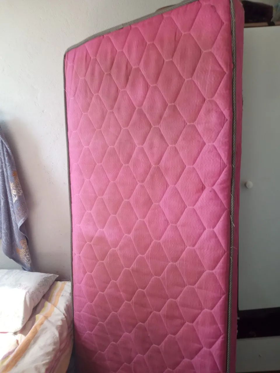 Cama solteiro auxiliar 