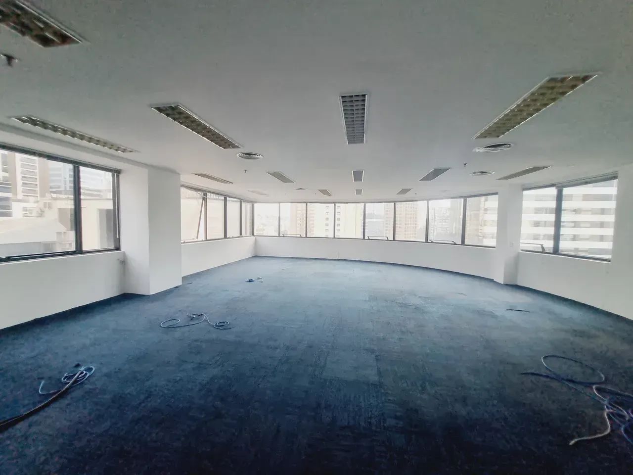 Sala Comercial com Vista Espetacular em SP Próximo ao Shopping Morumbi
