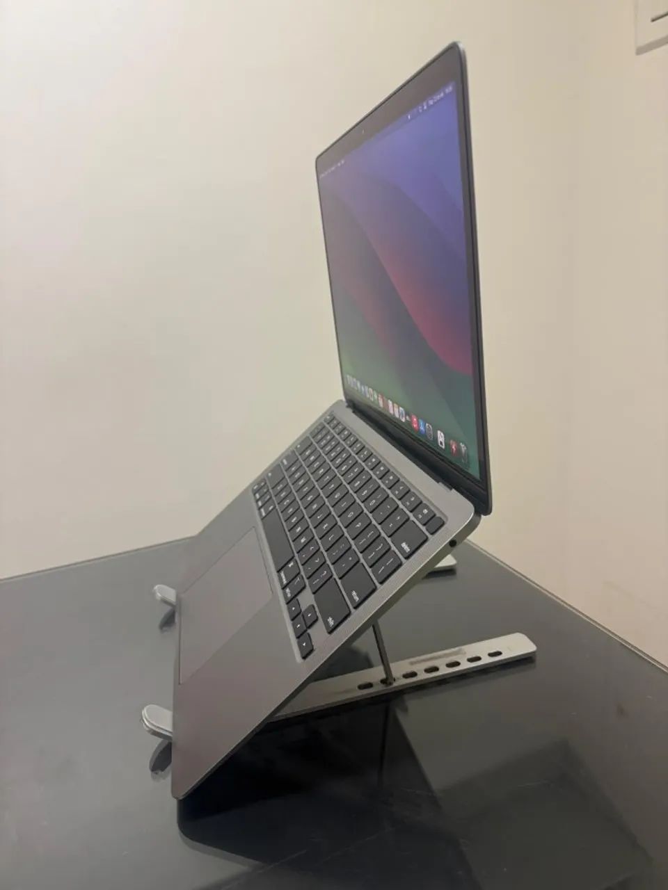 Macbook Air RETINA -APPLE 2020-2021 - M1 - 8GB RAM - SSD 256GB