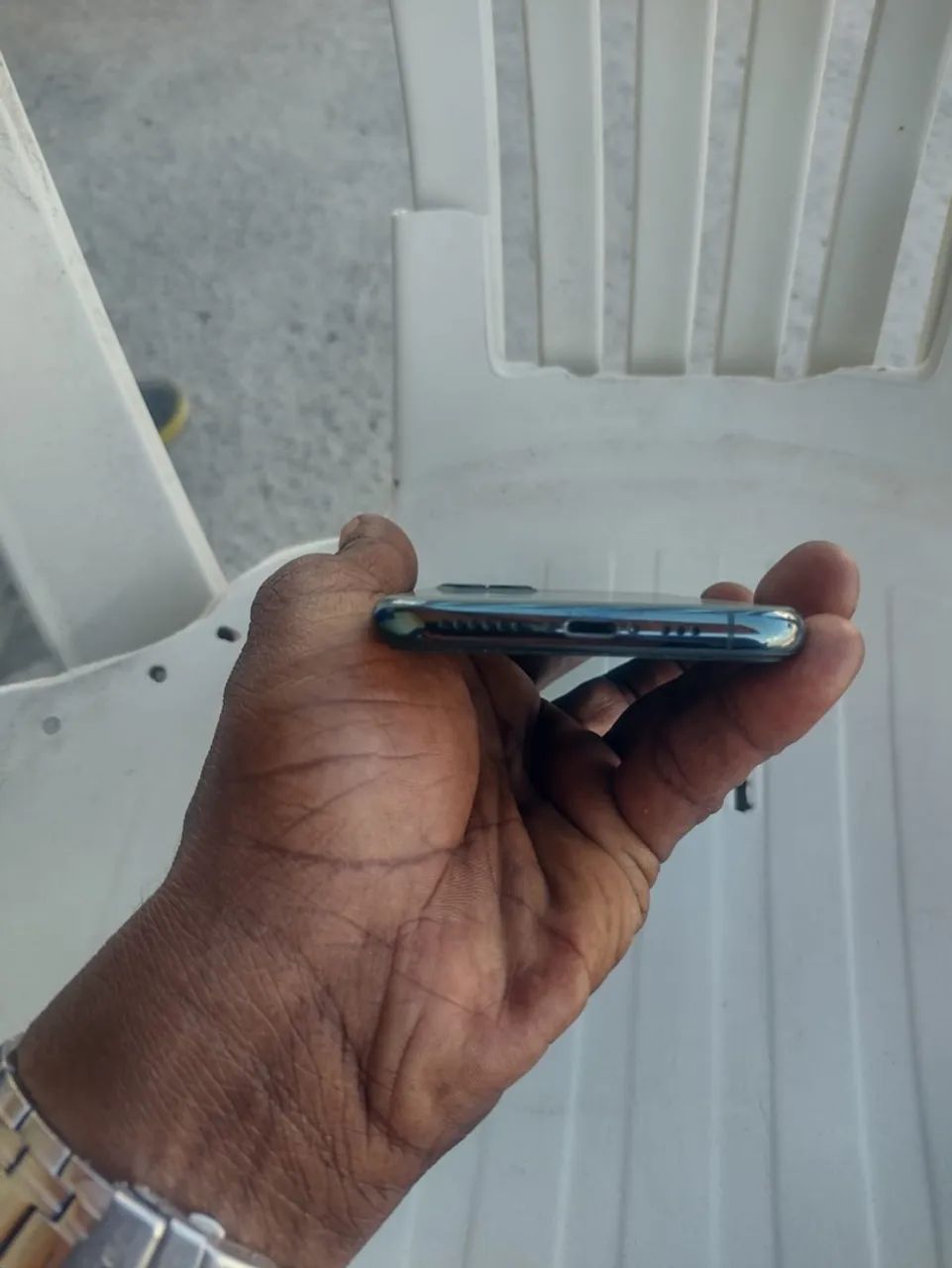 Vendo ou tri esse iPhone 11 Pro 512 gb sem arranha novo sem defeito algum  - Foto 2