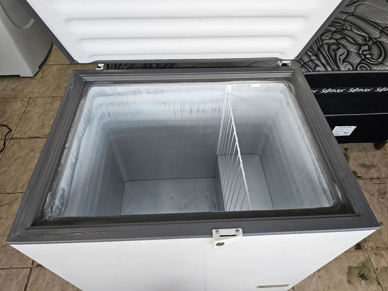 Freezer motor original Usado funcionando perfeitamente  - Foto 2
