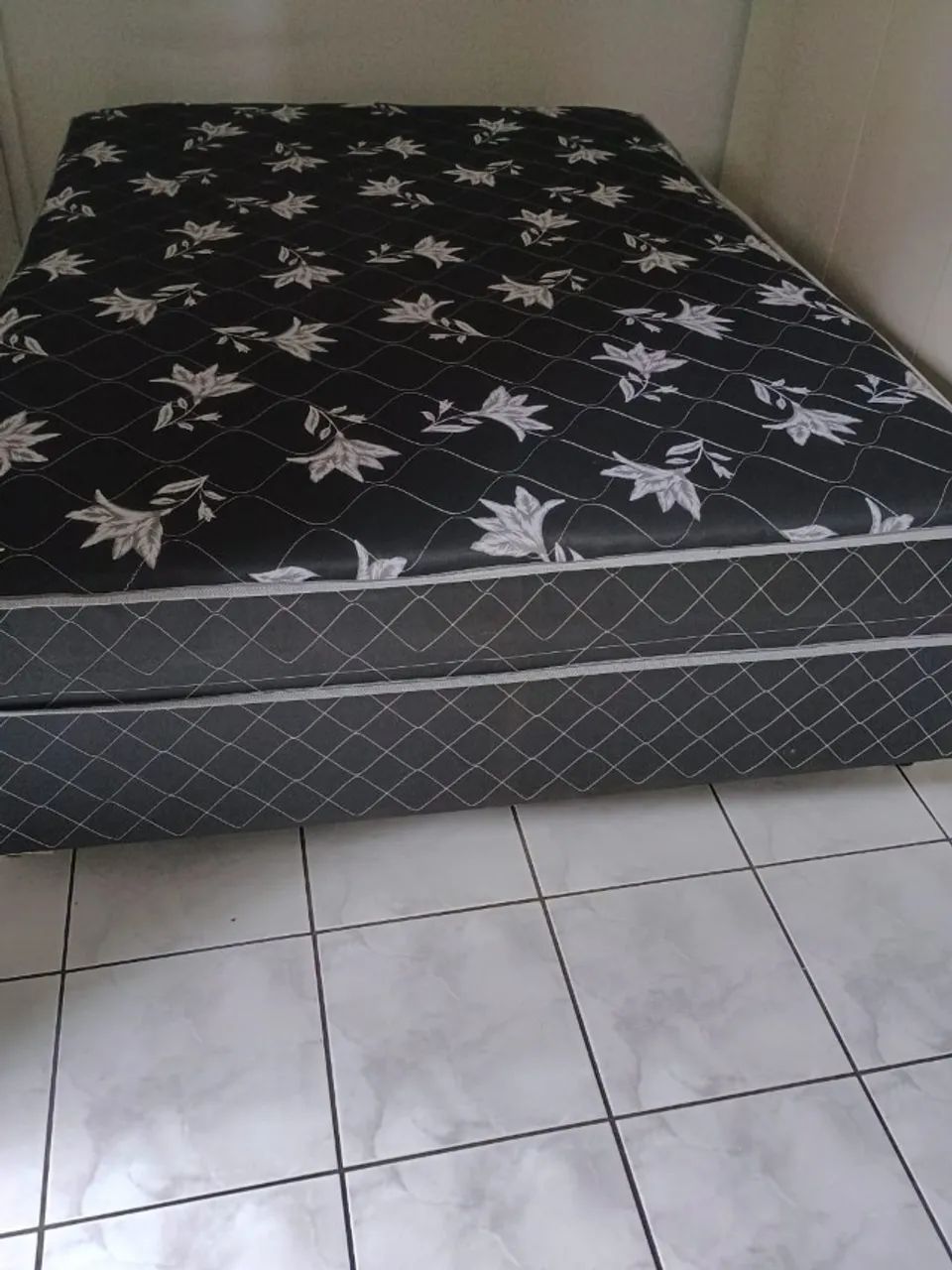 Cama box - usada