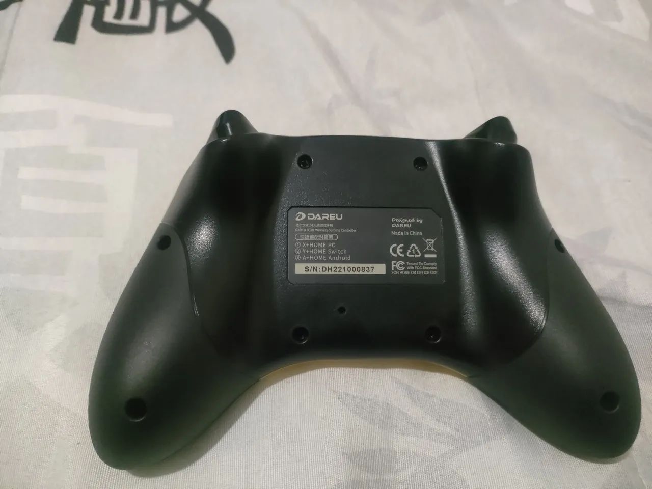 Controle sem fio Dareu H101 para Switch, PC e Android Amarelo - Foto 2