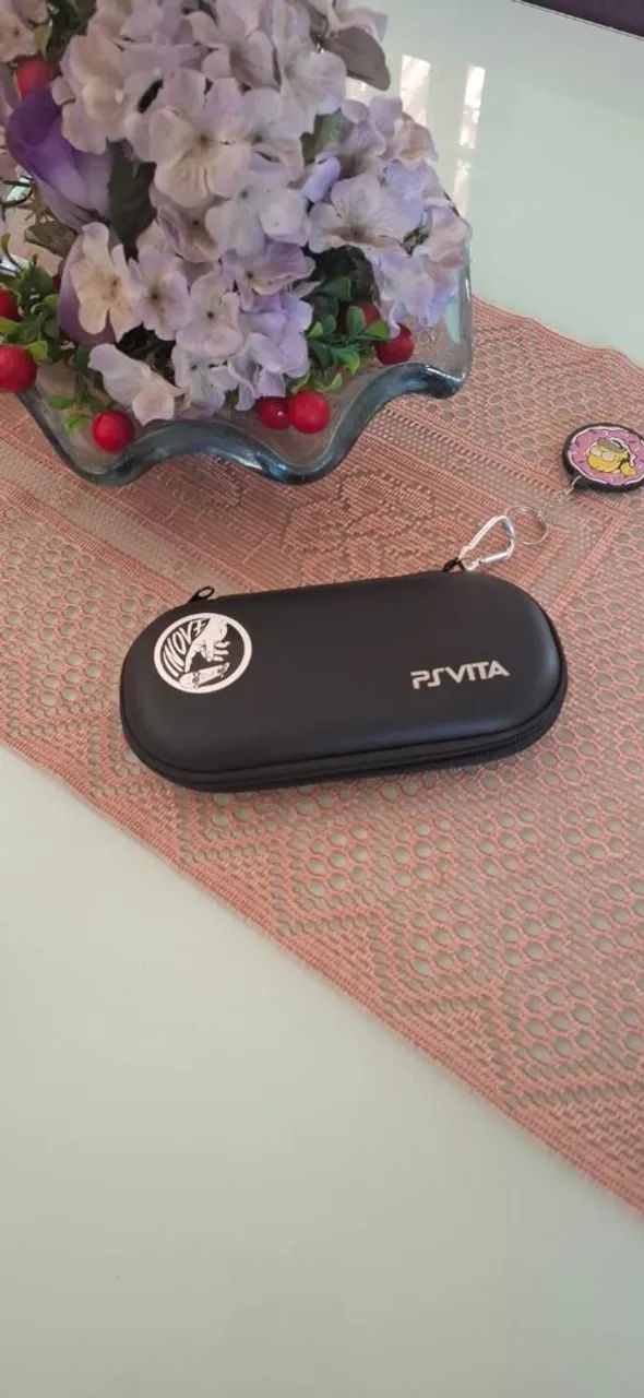 Ps vita desbloqueado usado com película e case - Foto 3