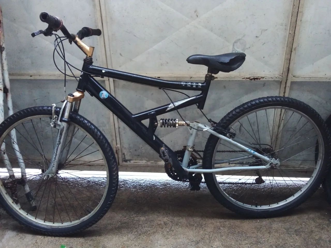 Vendo bicicleta aro 26 - Foto 2