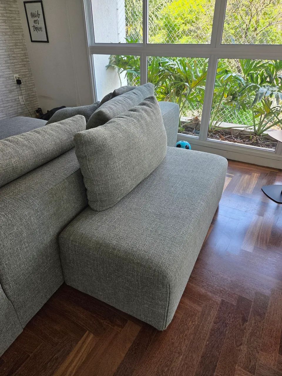 Sofá de design com 2 pufes | Bouclé verde oliva acinzentado - Foto 4