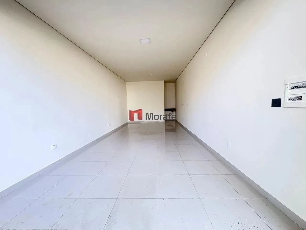 Excelente loja com ótimo acabamento no Castelo