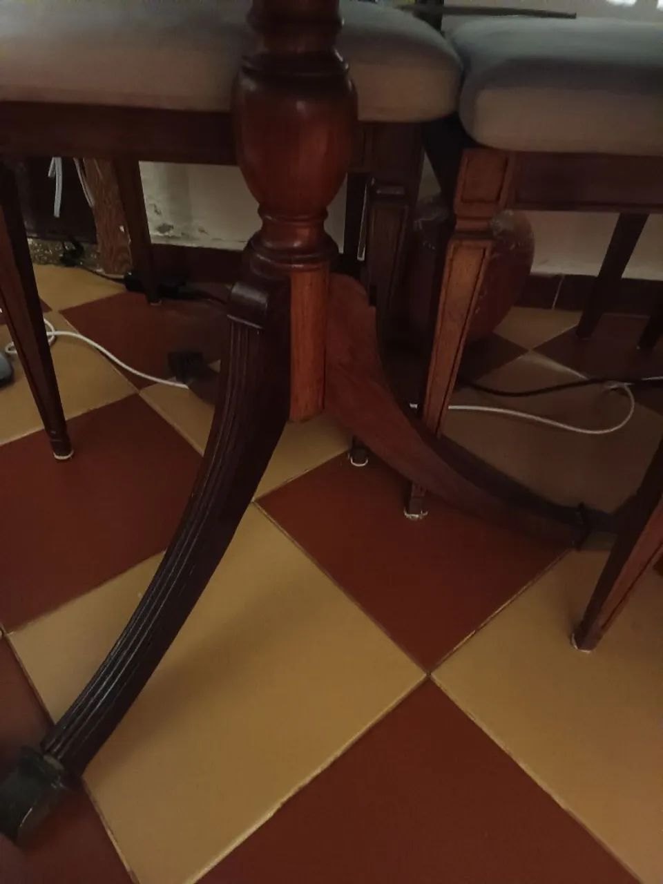 Mesa centenária  - Foto 5