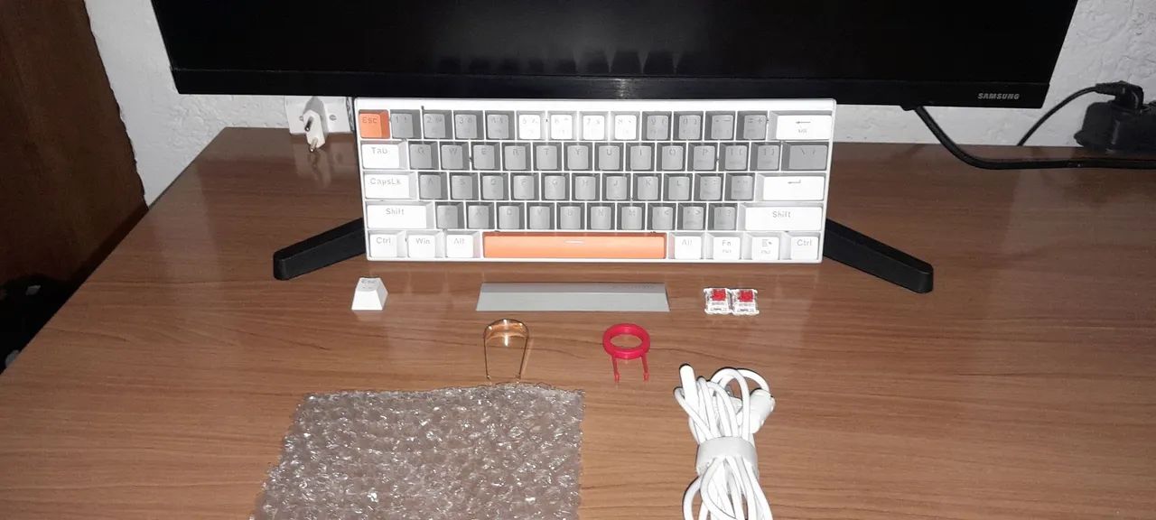 Teclado Mecânico 60% E-Yooso z11