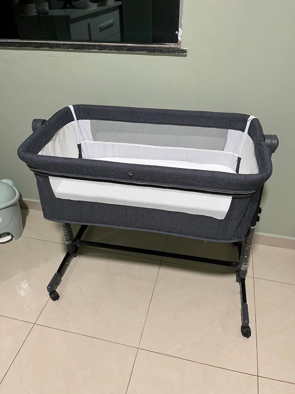 Vende-se berço portátil 