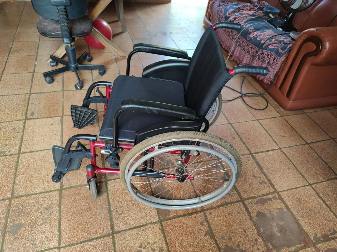 Cadeira de Rodas Ortobras AVD Alumínio - Foto 4
