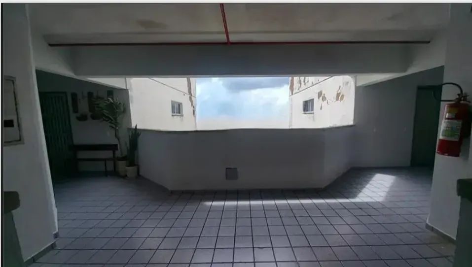 APTO DE 100M²,  3 quartos , 1 vaga de garagem - Foto 2