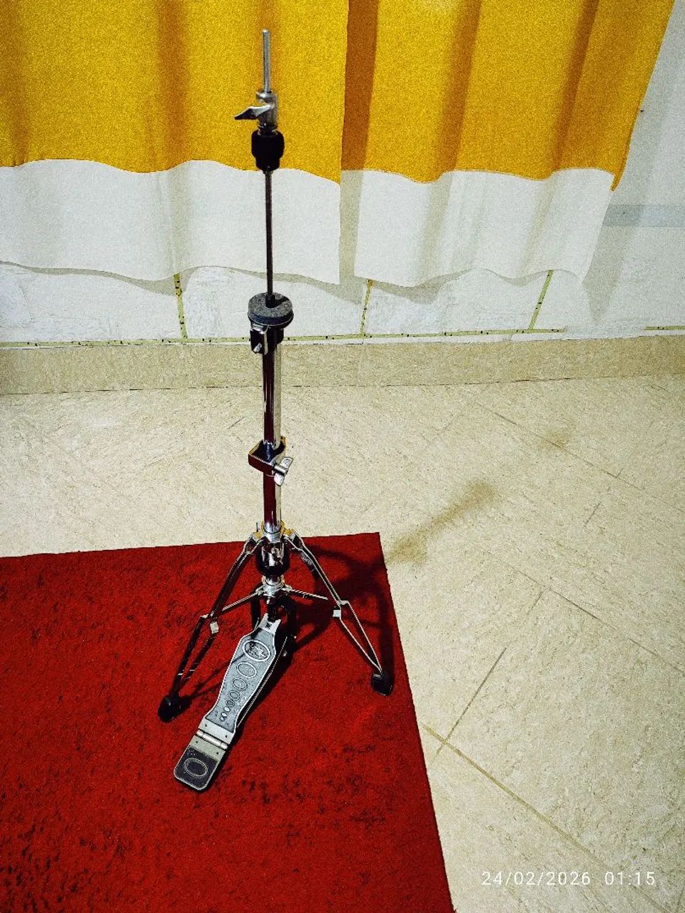 Máquina de chimbal odrey previlegio top pés giratória com mola de estensão semi nova  - Foto 6