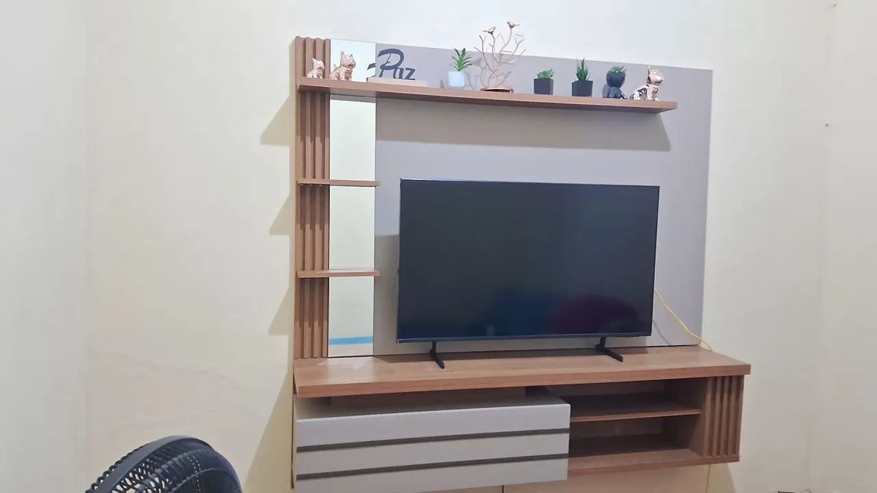 Painel de tv suspenso.  - Foto 5