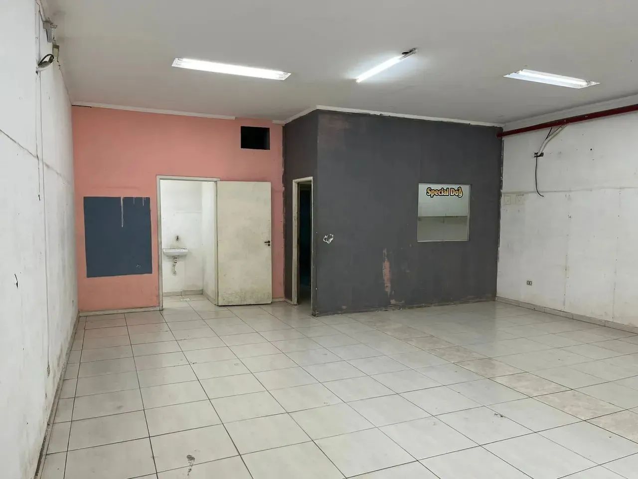 COMENDADOR MARTINS - LOJA NOVA 11,5m X 45m PÉ DIREITO 6m Vila Mathias - Foto 2
