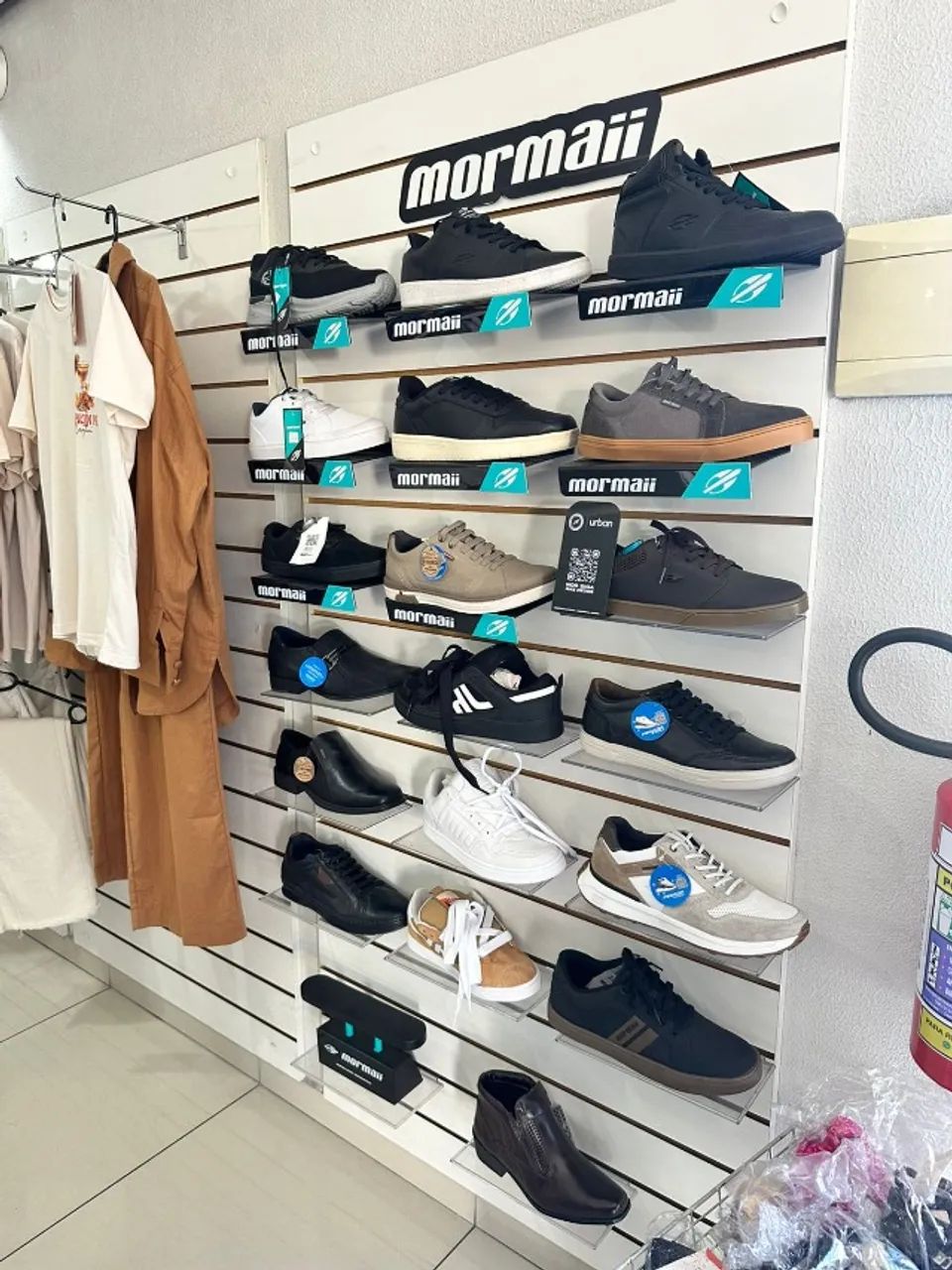 Loja de calçados e roupas - Foto 11