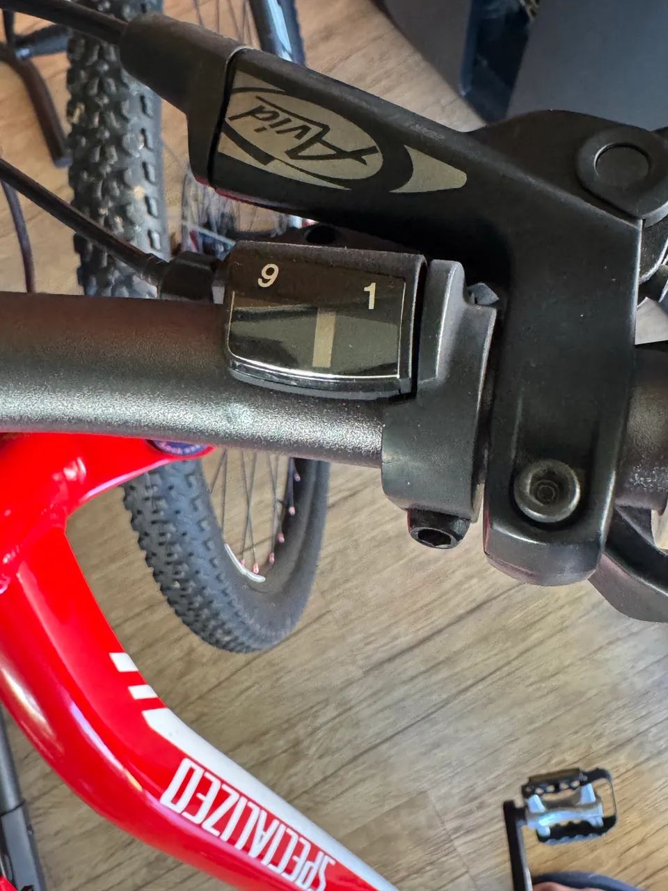 Specialized Rockhopper - Freio a Disco e Suspensão - Foto 4