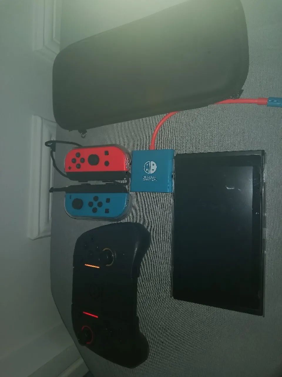 SWITCH MODELO V1 DESBLOQUEADO - Foto 2