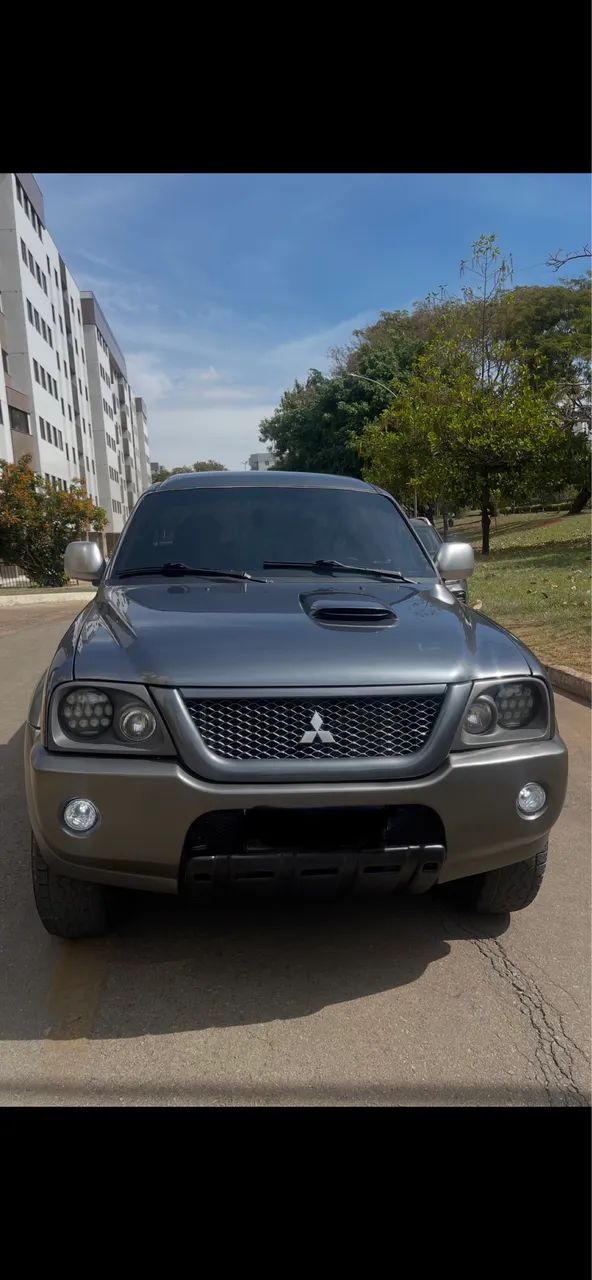 Mitsubishi L200 2012