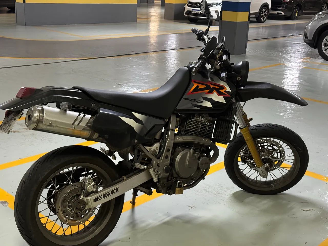 Suzuki 650DR  - Foto 2