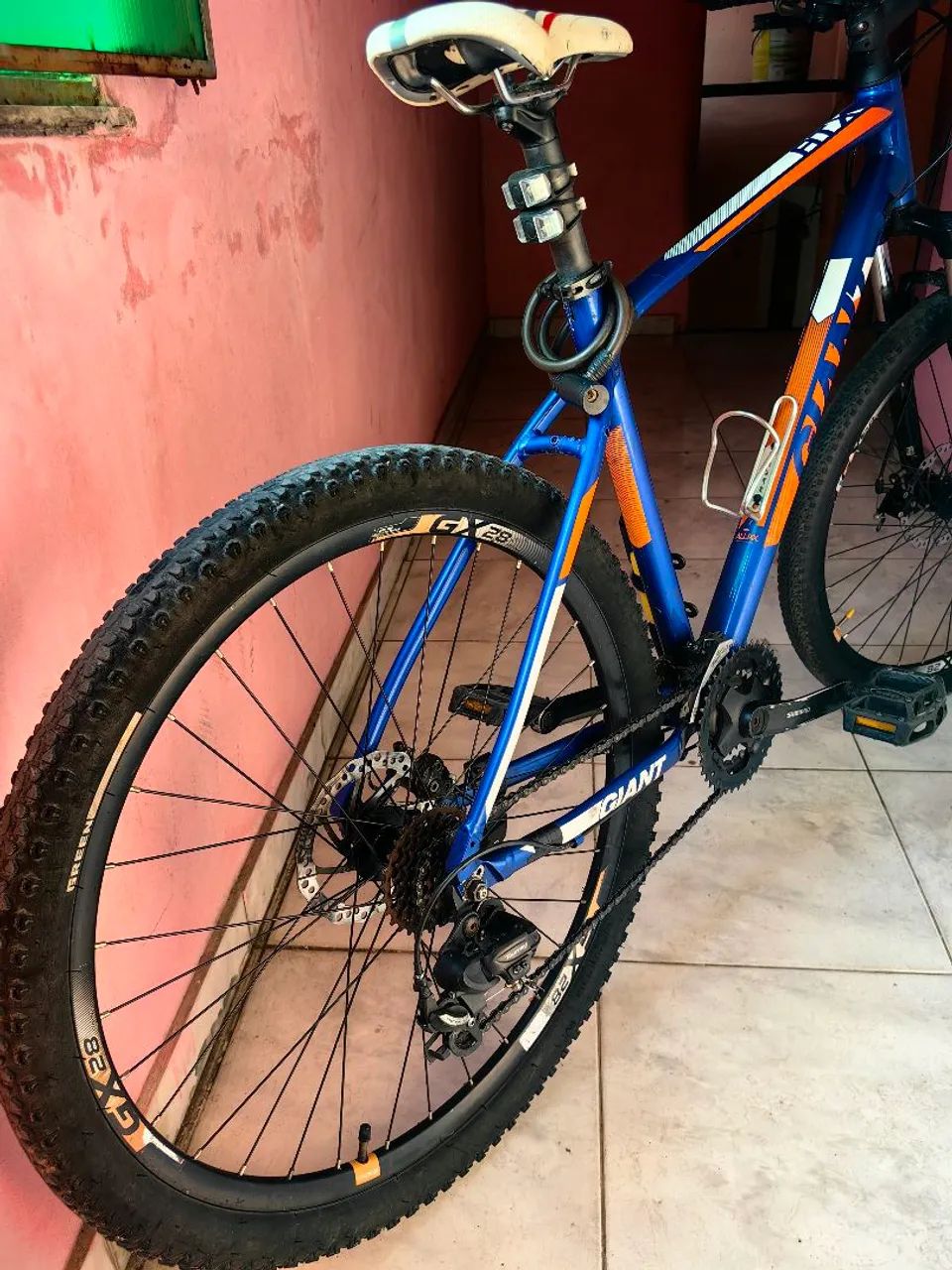 Bicicleta aro 28 giant alumínio  - Foto 2