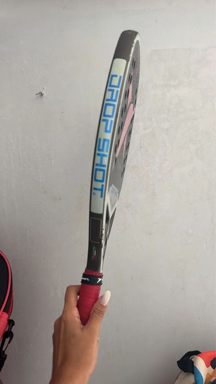 Raquete Beach Tennis Drop Shot Conqueror 12 BT Nicole Nobile Carbono 24K - Foto 3