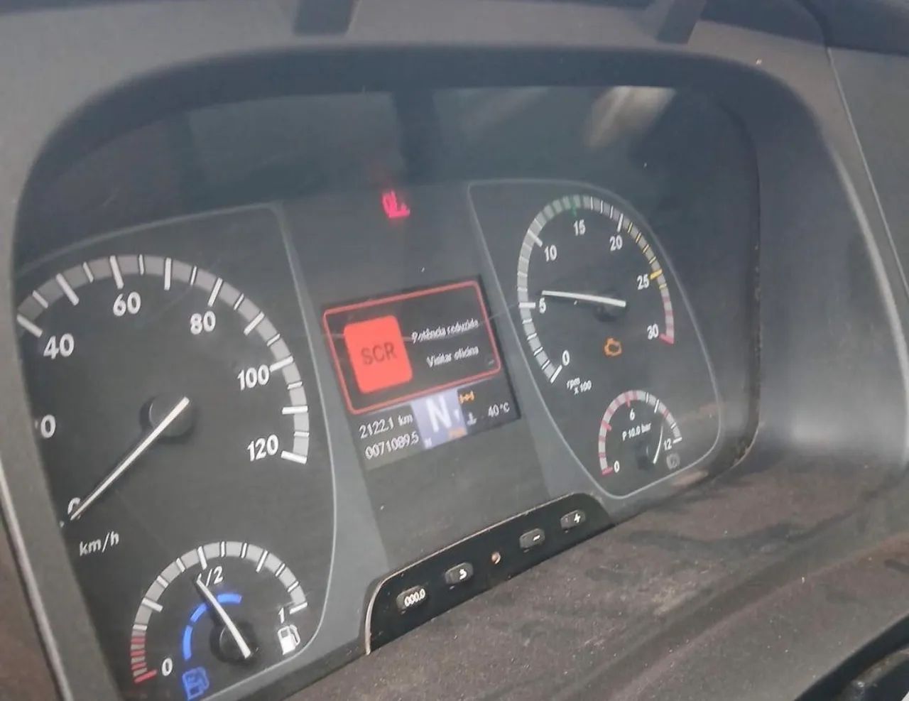 MB 2730 ano 2021, 6x4, com caçamba de 12 ?, automático, em SP - Foto 5