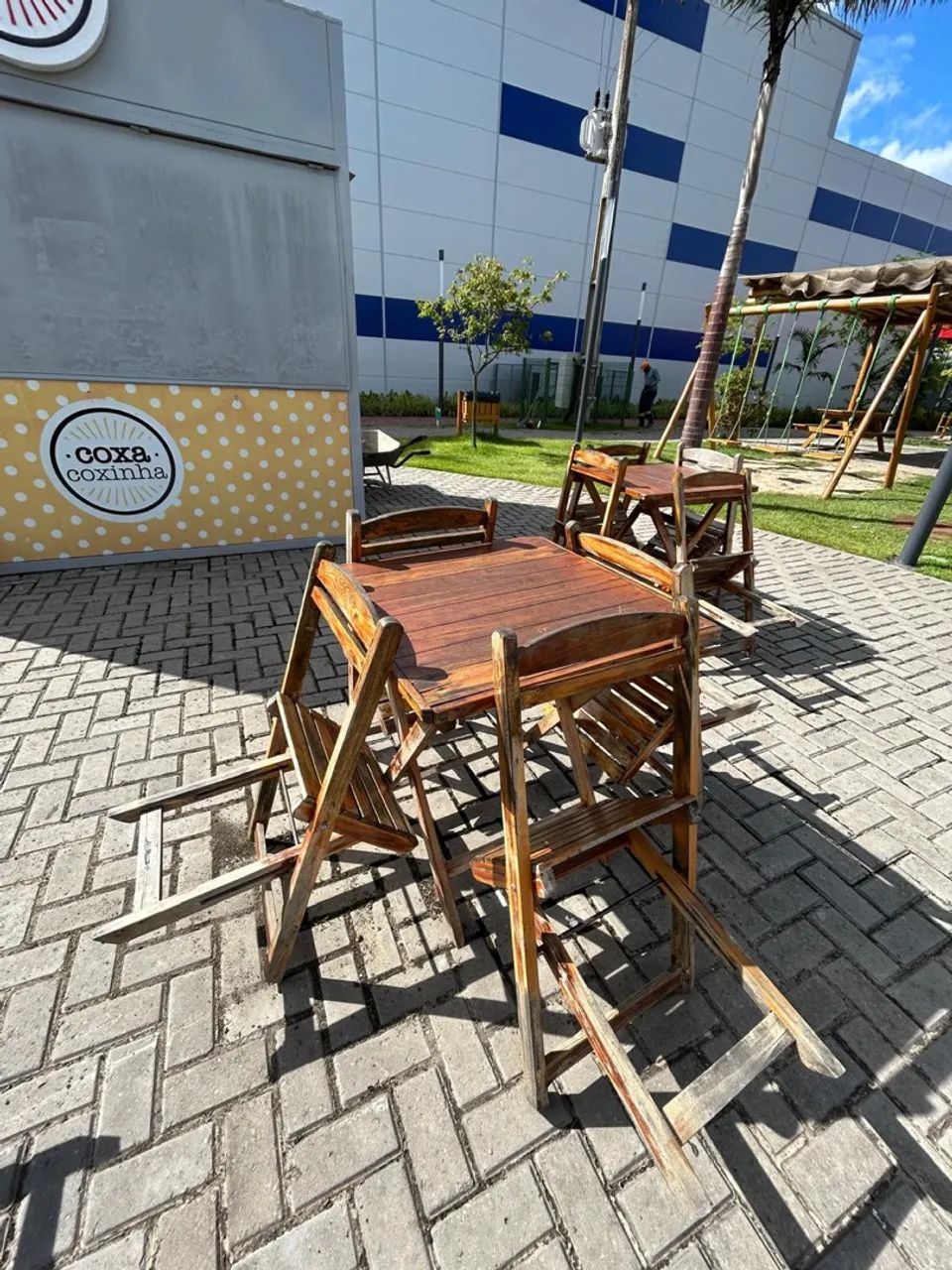 Conjunto de mesa c/4 cadeiras 