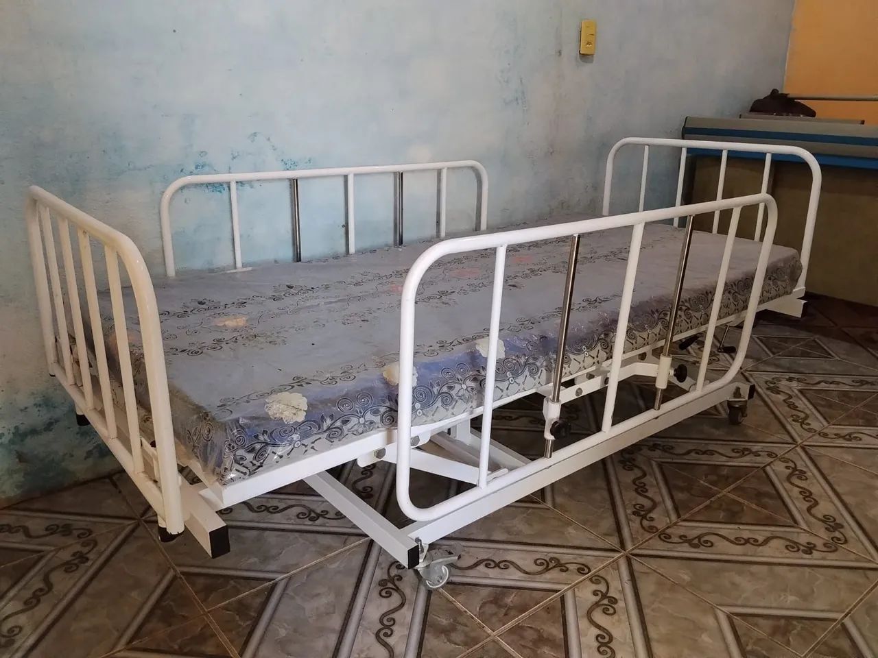 Cama hospitalar - Foto 2