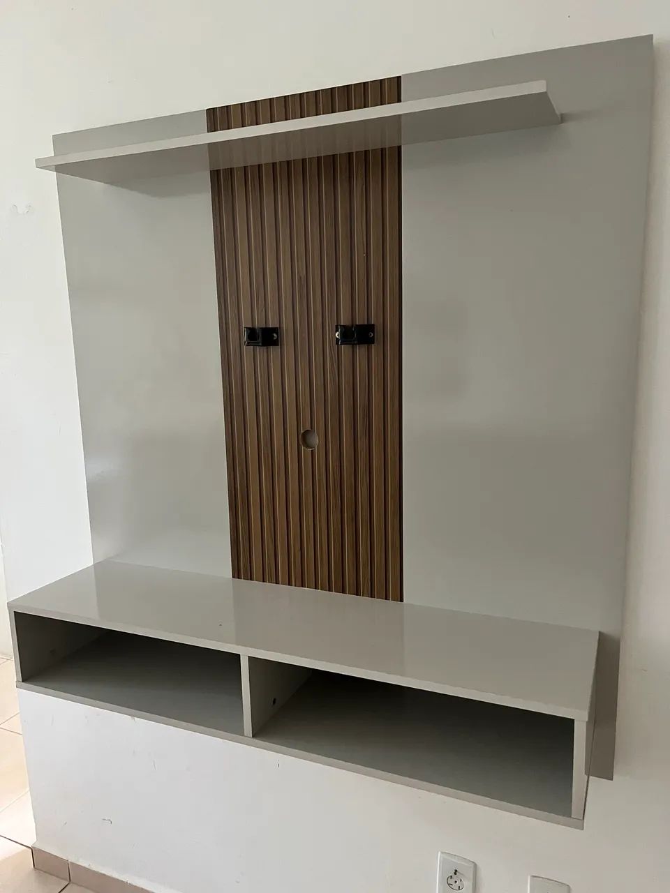 PAINEL DE TV