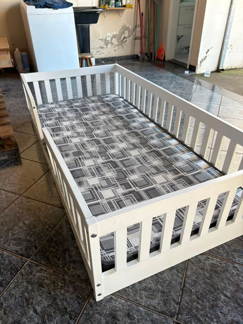 Cama montessoriana solteiro com colchão - Foto 3