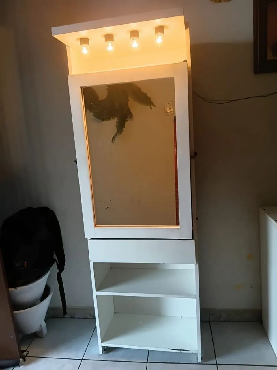 Vendo armário multiuso com mesa dobráve - Foto 3