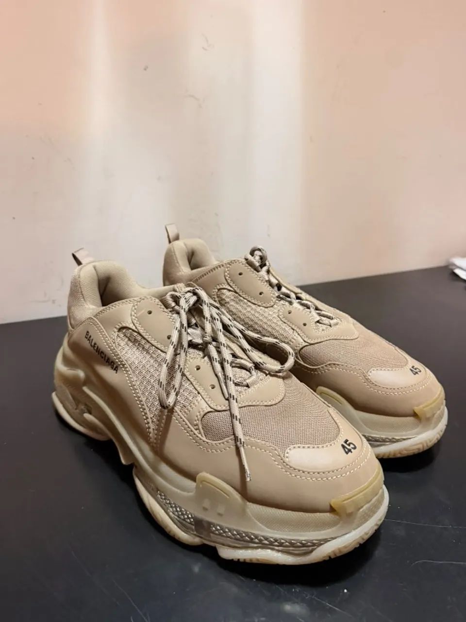 Balenciaga Triple S bege