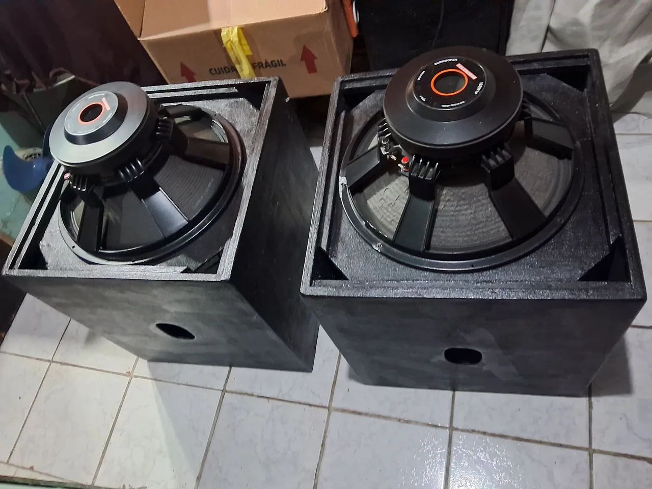 Par de caixas sub de 18 polegadas 800 watts rms  - Foto 5