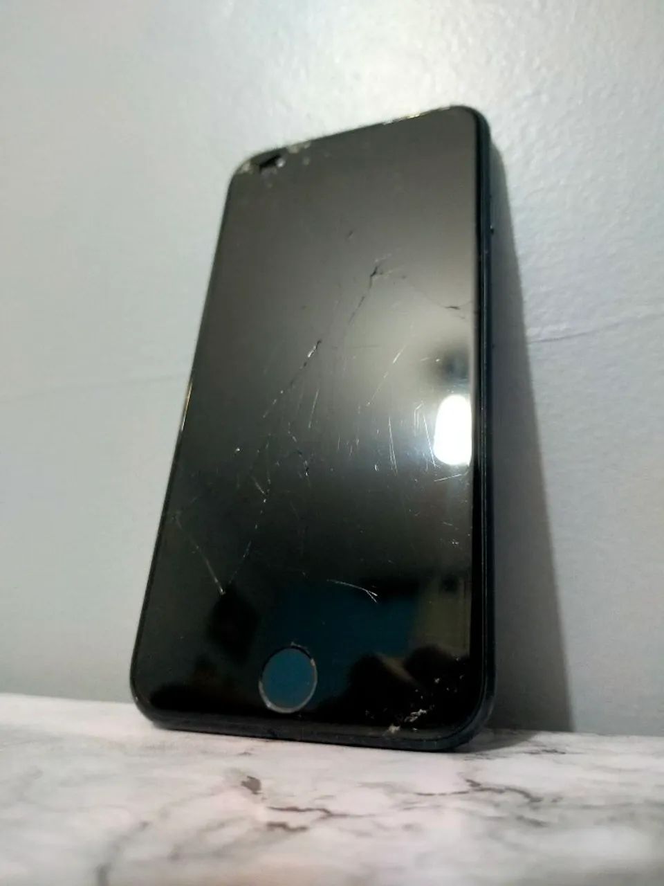 iPhone SE 2 para retirada de peças - Foto 3
