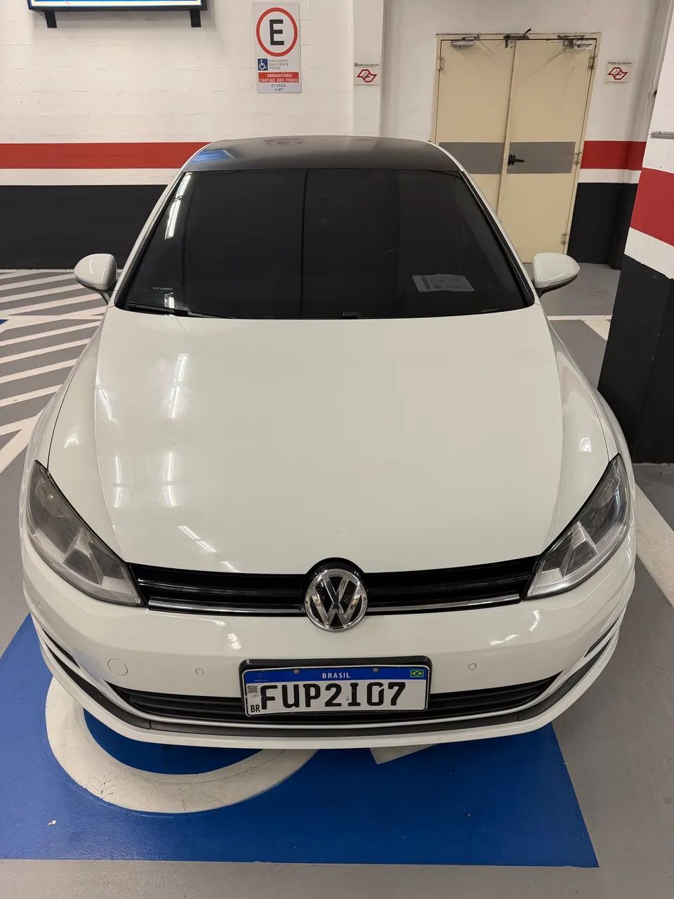Volkswagen Golf Golf Highline 1.4 TSI 140cv Aut. 2014