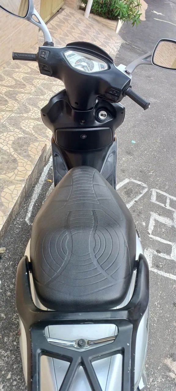 SUZUKI BURGMAN 2012/2013 - AUTOMÁTICA - MUITO CONSERVADA - Foto 4