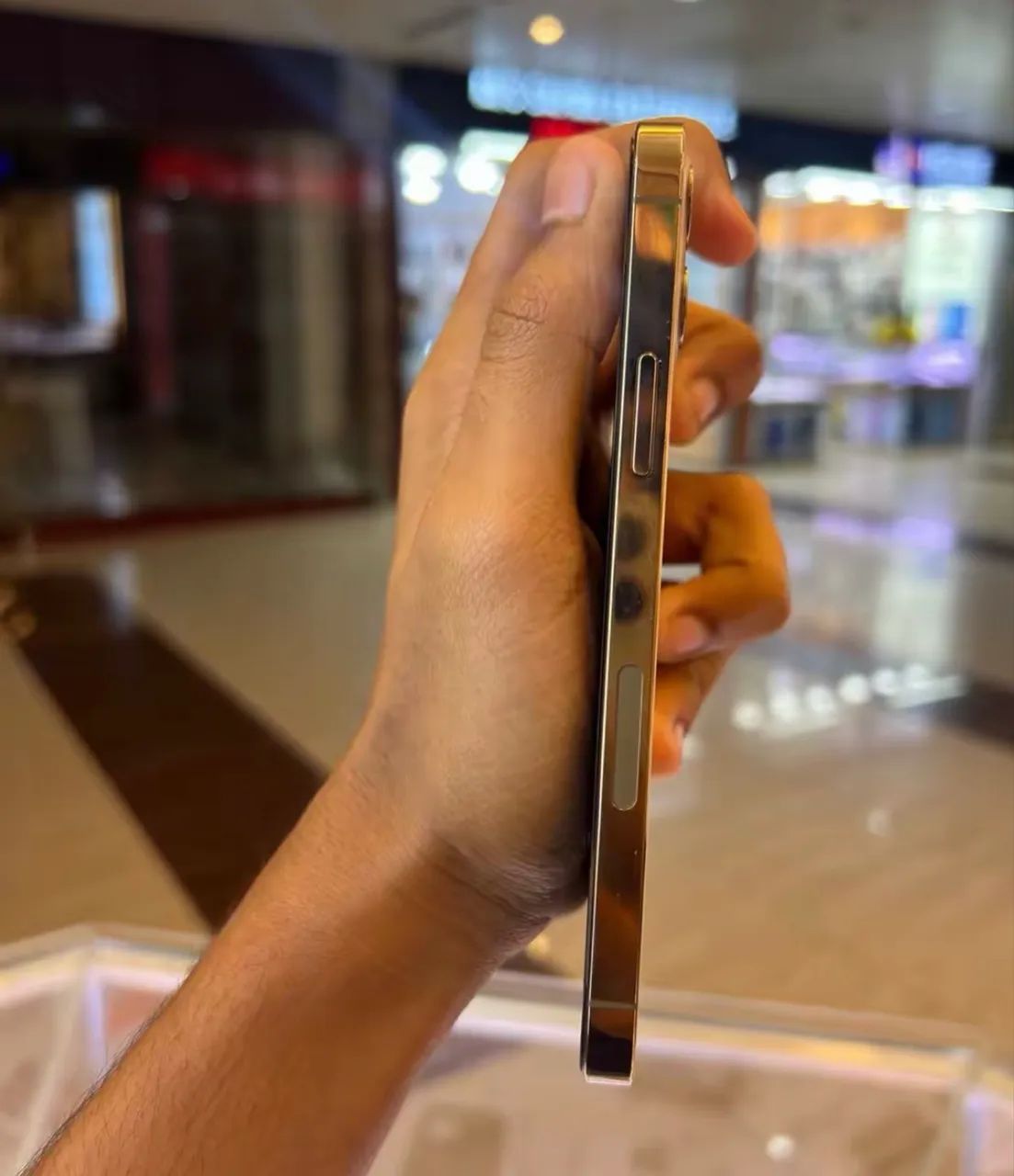 iPhone 12 Pro gold 128 GB  - Foto 2