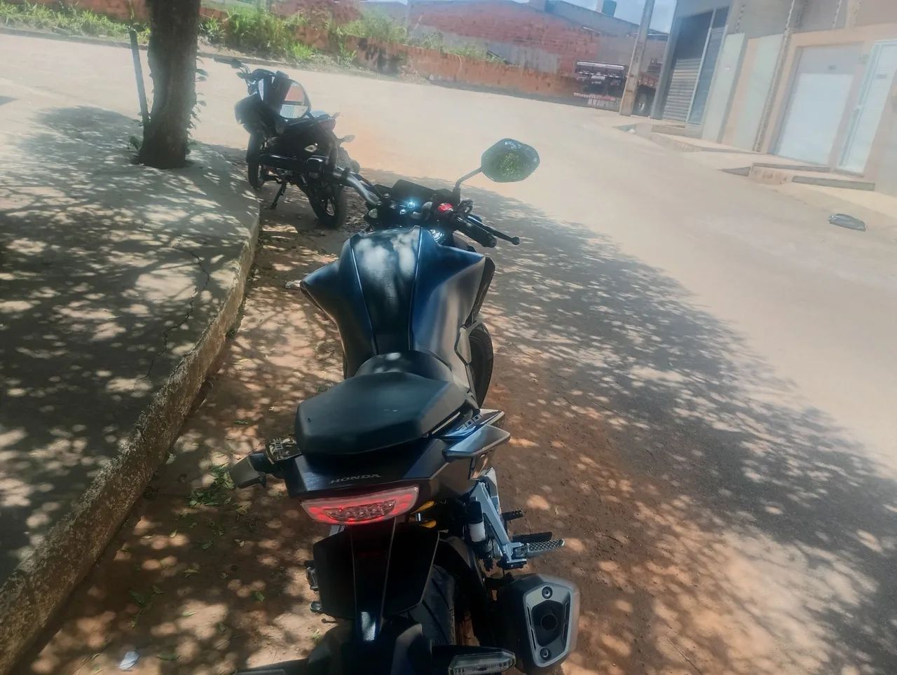 Cb 300f ABS 2025( conservada) - Foto 4