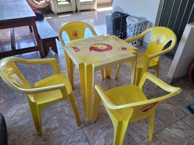 03 Jogos de Mesa de Bar Completos (Plástico) da Skol. Aceito oferta. - Foto 2