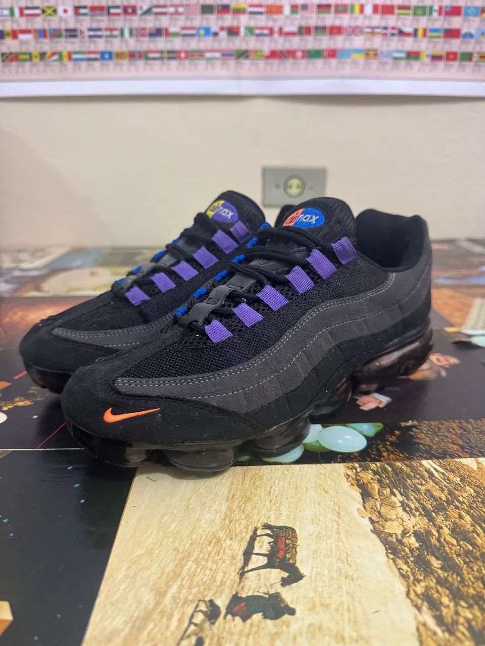 Tênis Nike VaporMax 95 Hot Punch - Foto 2