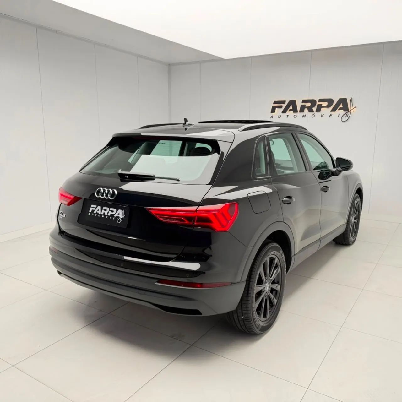 Audi Q3 Perf. Black.plus 2.0 TFSI Tip. Quat. 2020 - Foto 4