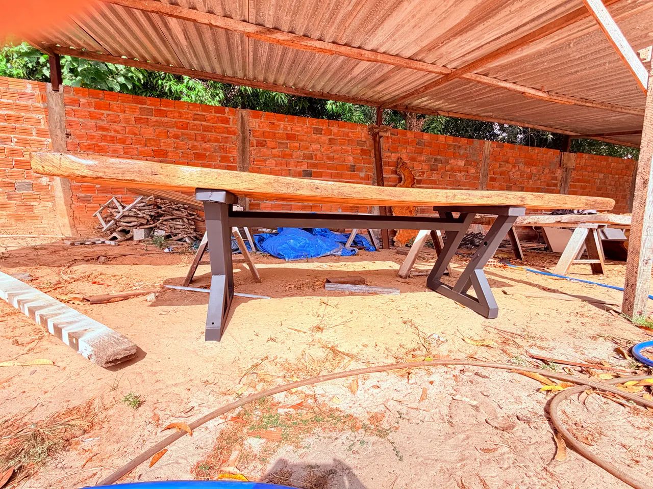 Vendo Mesa Rústica  5.000 mil - Foto 3