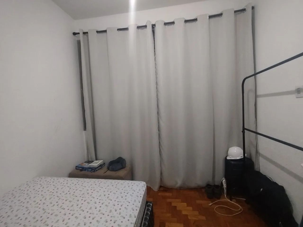 Procuro moça para dividir apartamento - Região da Savassi - Foto 3