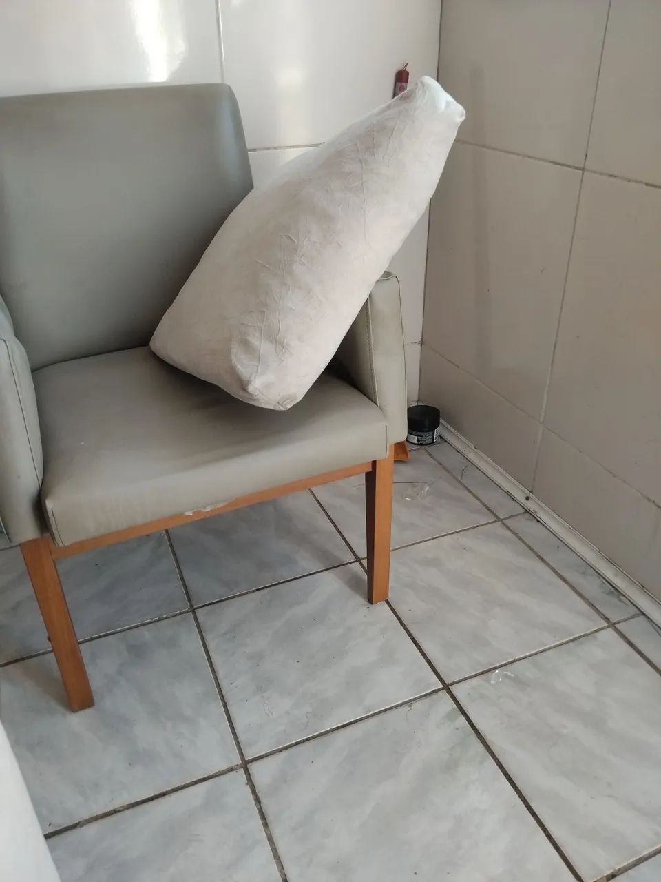 Cadeira para sala de loja