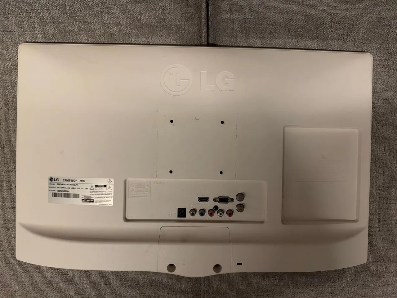 MONITOR LG - 24 POLEGADAS
