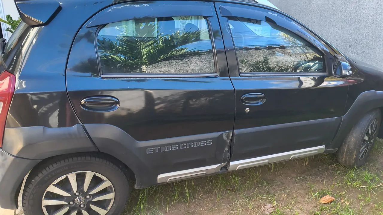 Toyota Etios ETIOS CROSS 1.5 Flex 16V 5p Mec. 2016
